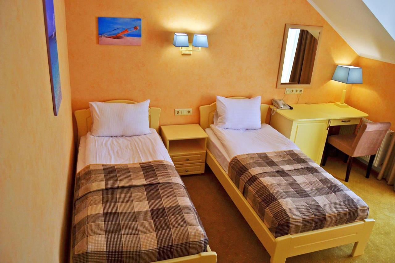 Hotel Ajur 敖德萨 外观 照片