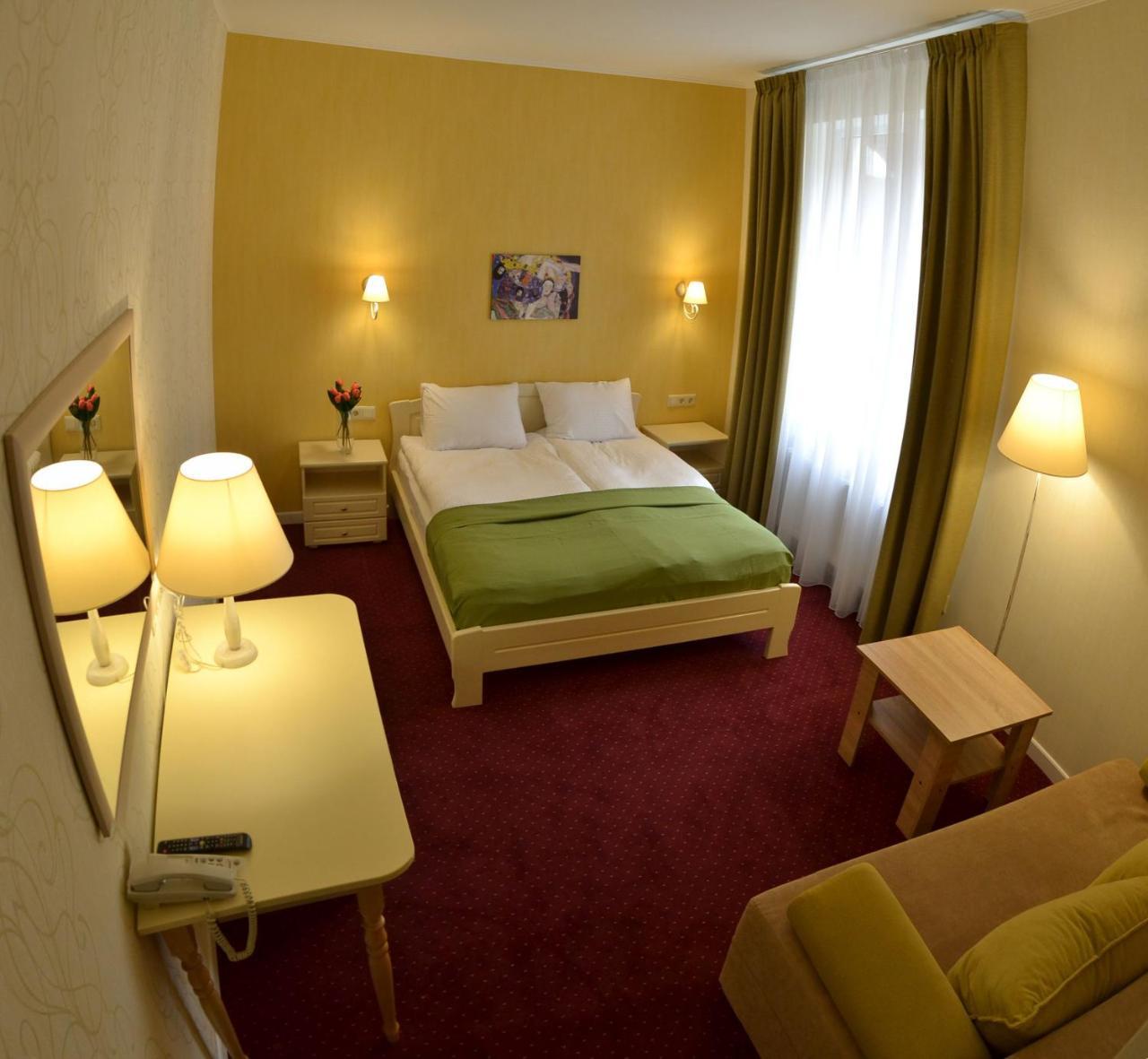 Hotel Ajur 敖德萨 外观 照片