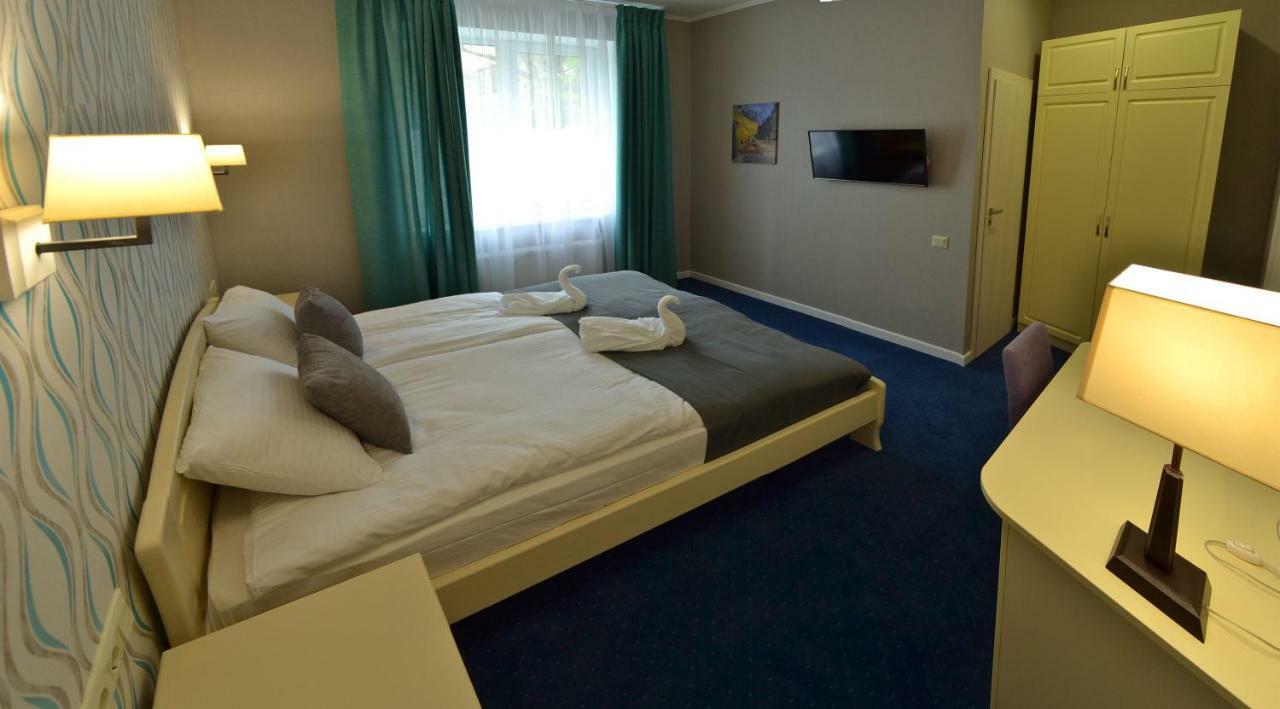Hotel Ajur 敖德萨 外观 照片