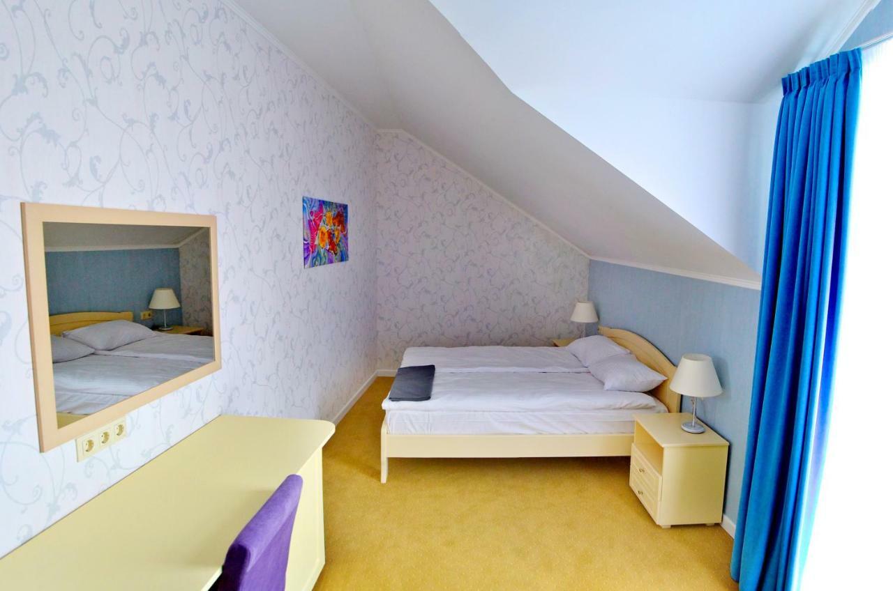 Hotel Ajur 敖德萨 外观 照片