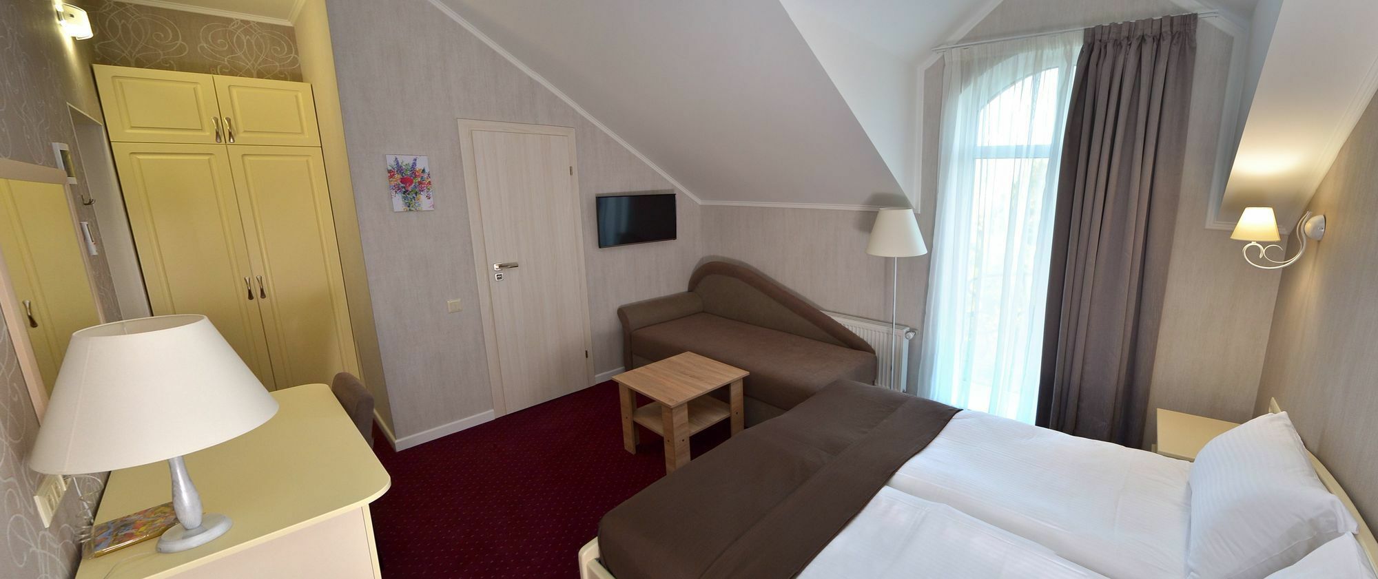 Hotel Ajur 敖德萨 外观 照片