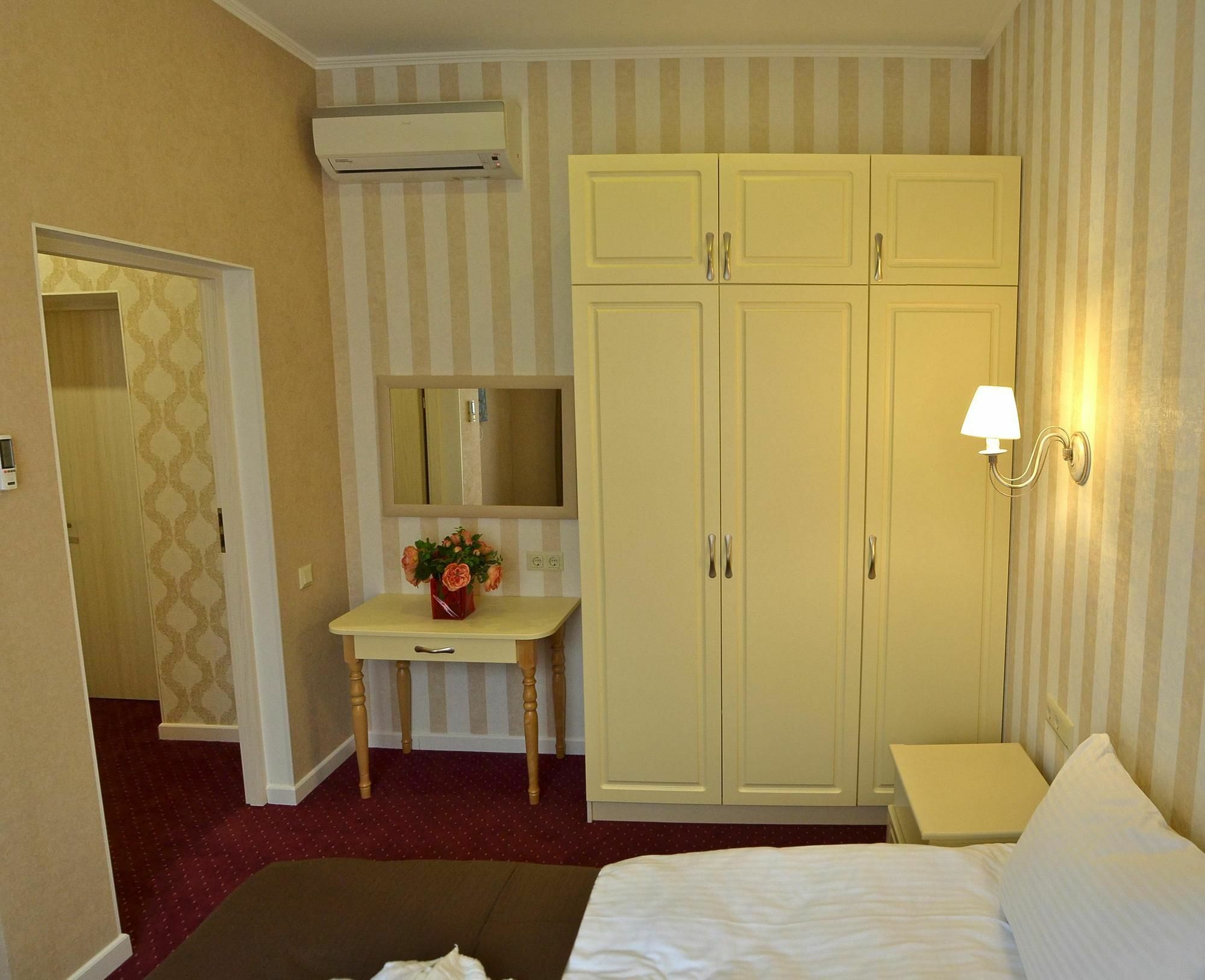 Hotel Ajur 敖德萨 外观 照片