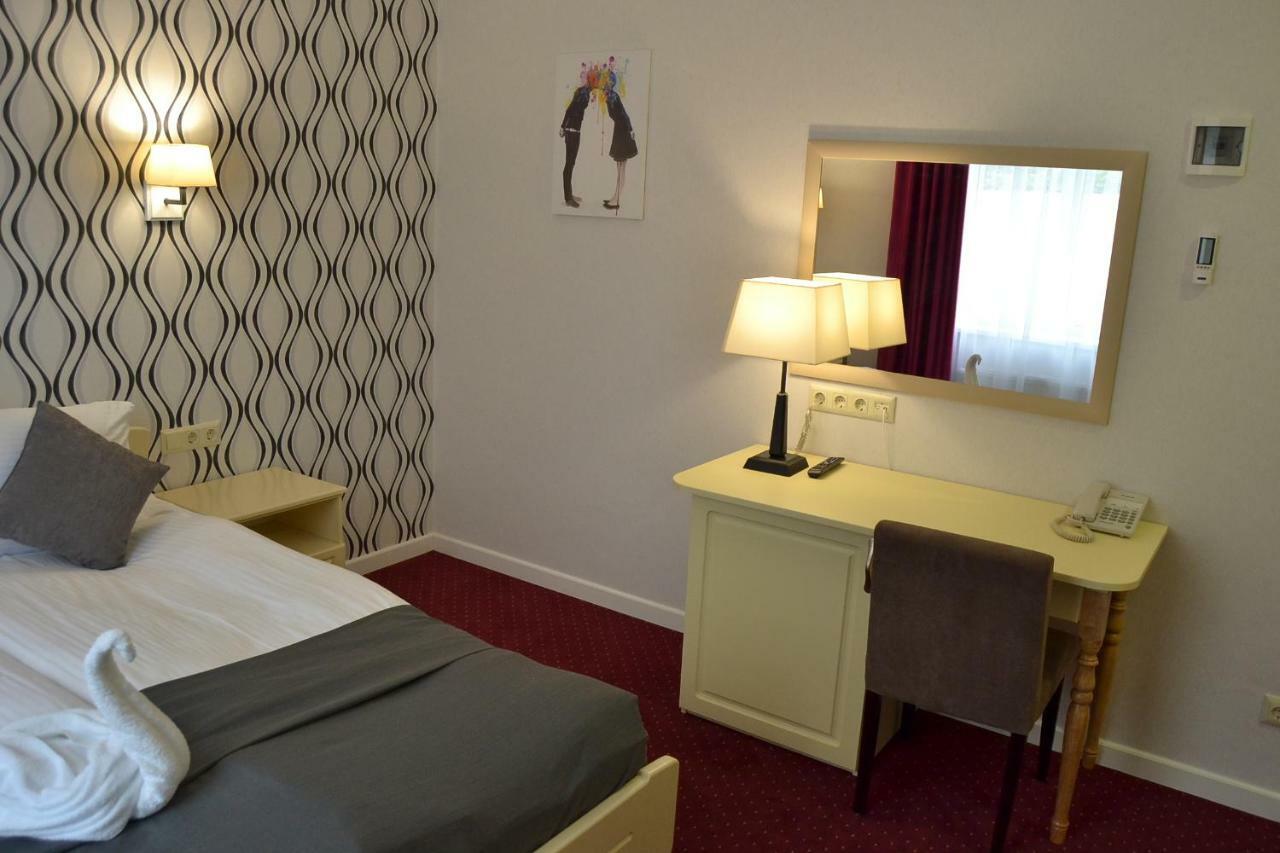 Hotel Ajur 敖德萨 外观 照片