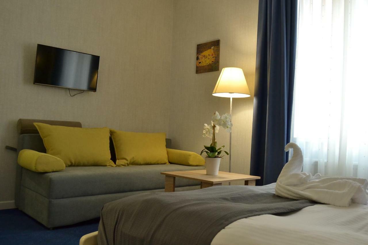 Hotel Ajur 敖德萨 外观 照片