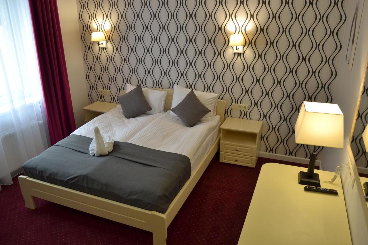 Hotel Ajur 敖德萨 外观 照片
